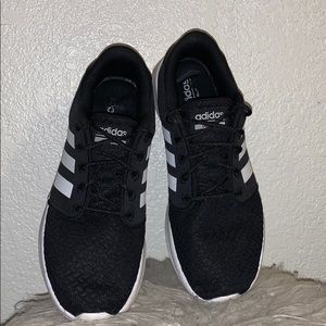 Adidas cloud foam shoes